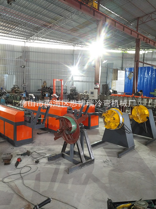 ���̰���