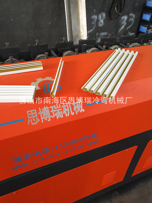 ���̰���