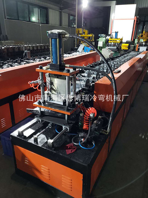 ���γ��ͻ�